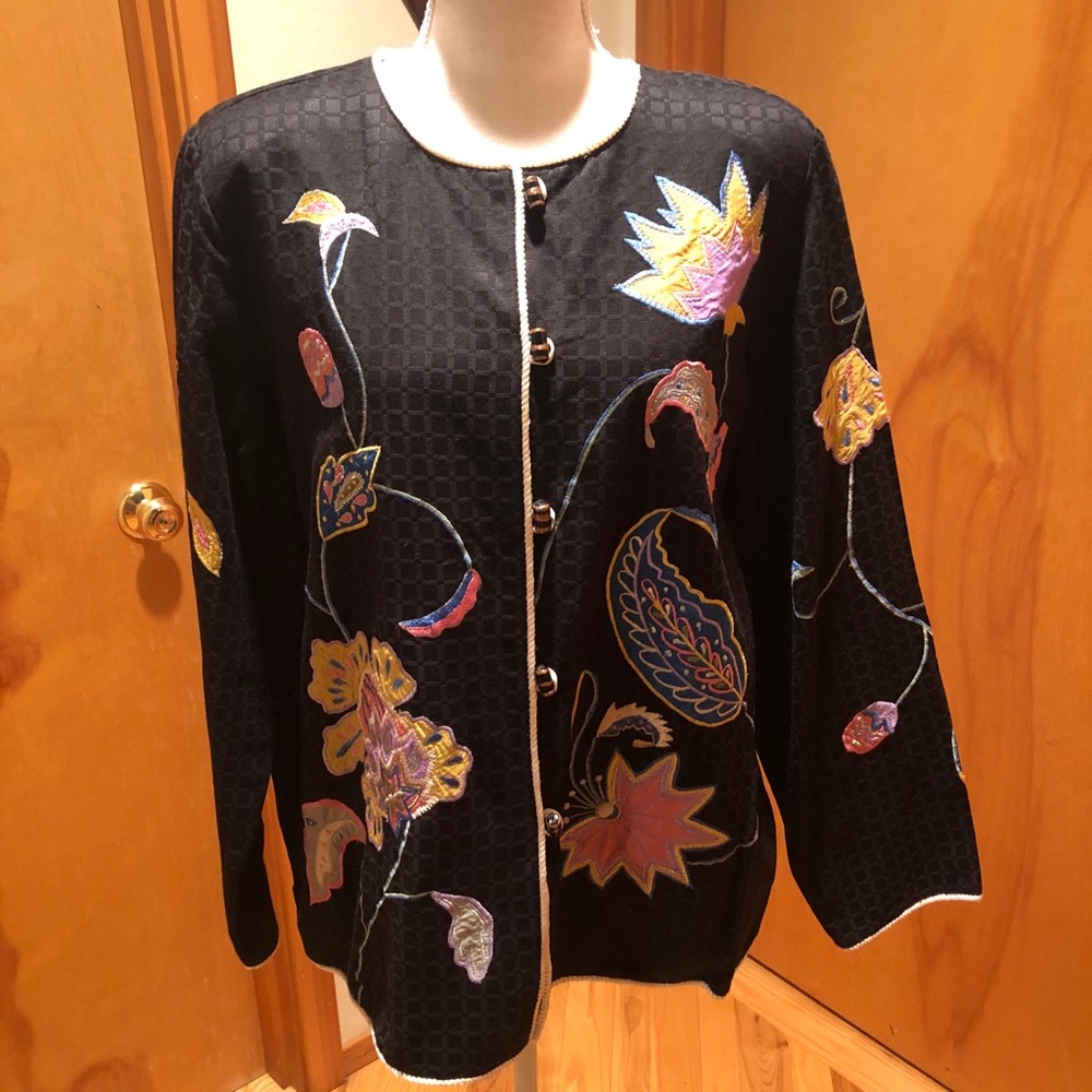 New Indigo Moon QVC Jacket black floral large